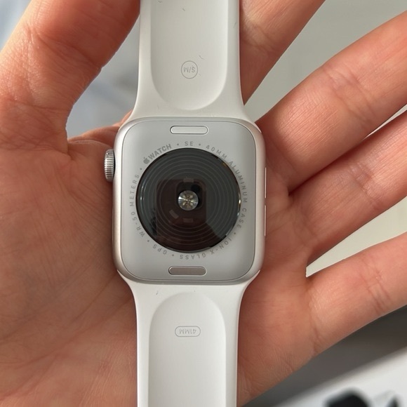 Apple Watch brand new never used without box comes with charger cord - Picture 6 of 6